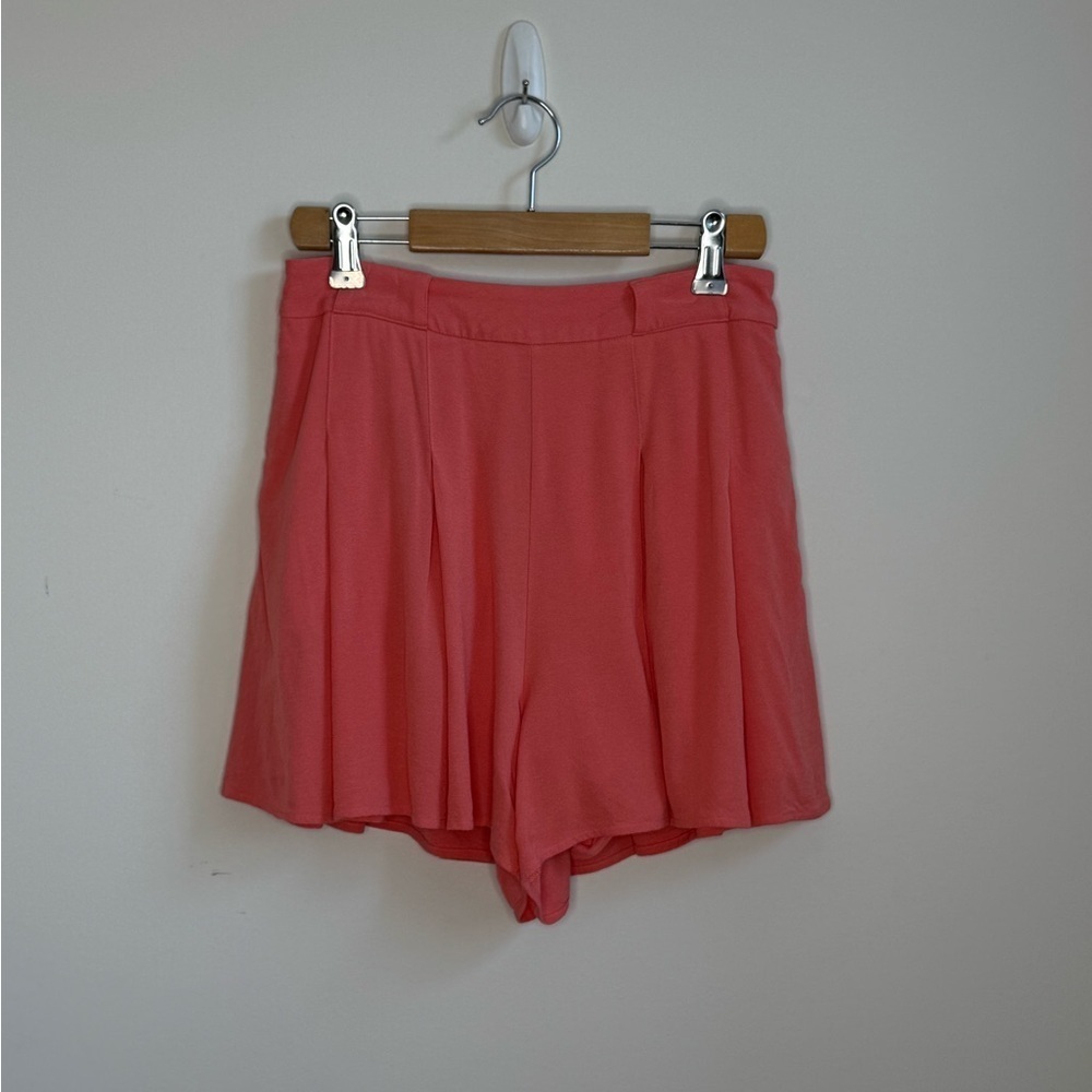 Aritzia Sunday Best High Waist Pleated Coral Shorts Size 4